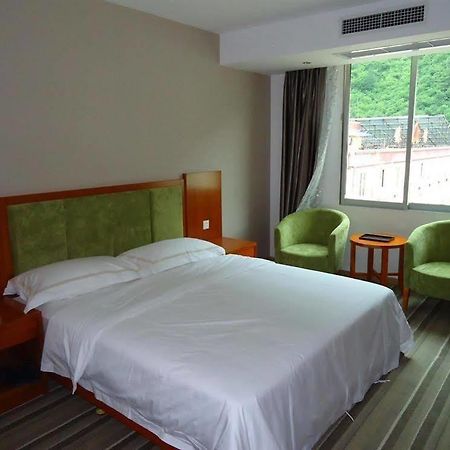 5 Yue Hotel Jiuzhaigou Exterior photo